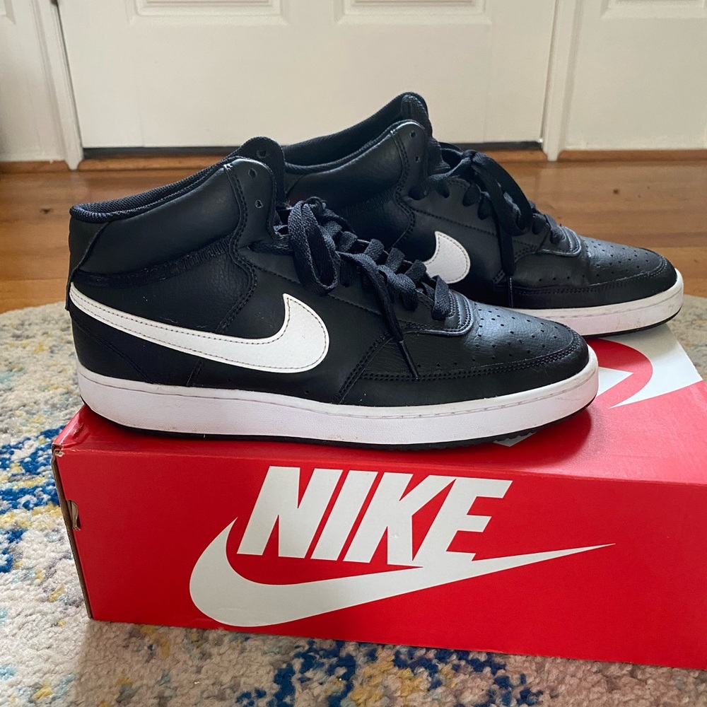 Nike Mid Court Vision